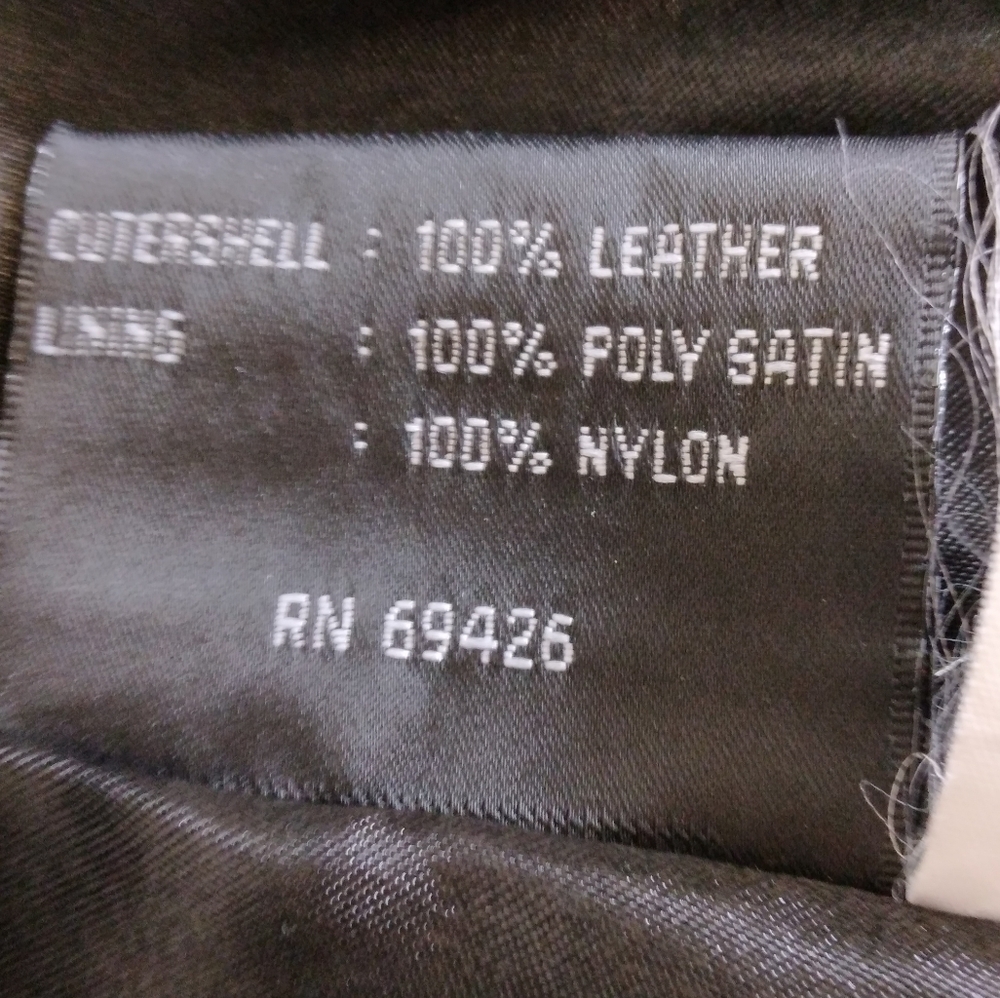 Size M Wilsons Leather Women's Coat Soft Black Collared Button Front - Picture 10 of 10